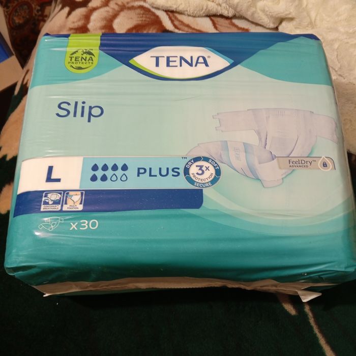 Продам памперси є різні розміри!