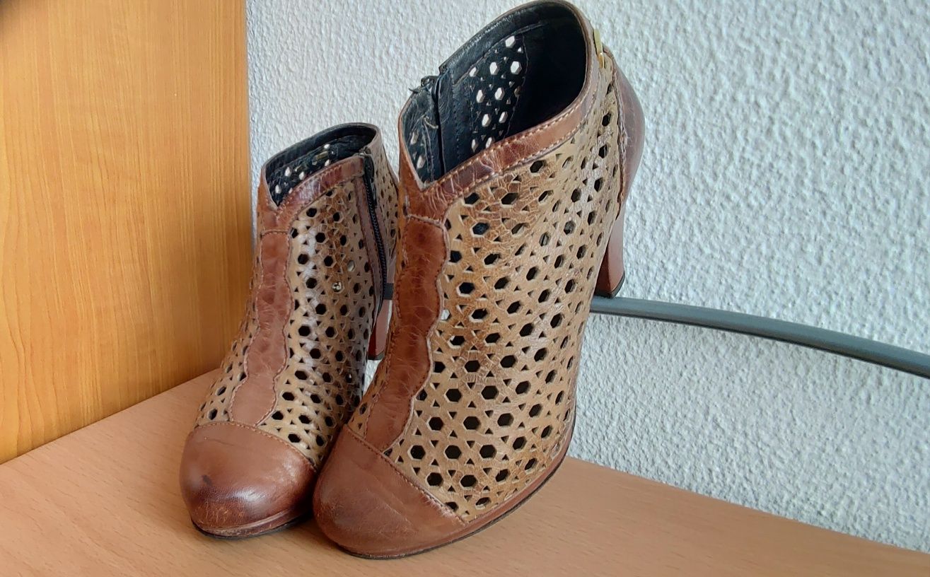 Botins NR.37 Camel