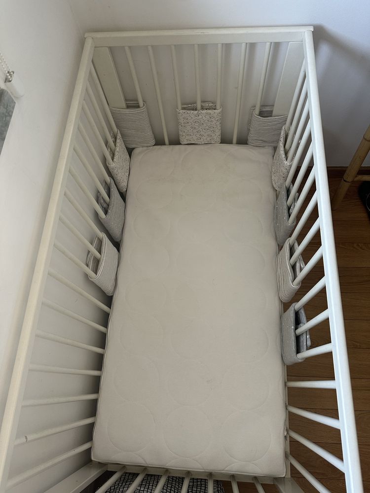 Berço Gulliver IKEA + colchão + cojunto cama
