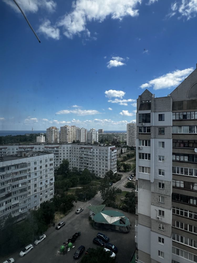 3--кімнатна на Митниці, РЕМОНТ практично завершений