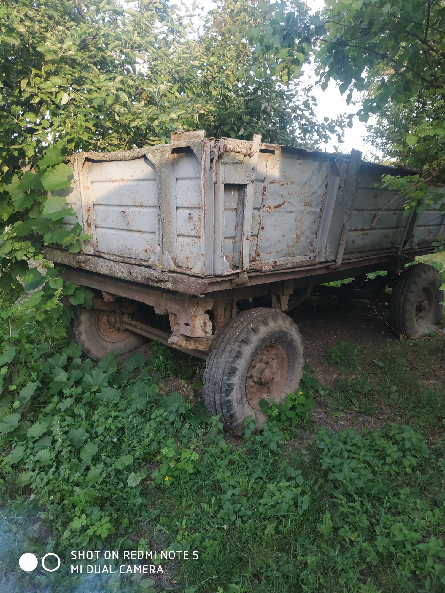 Прицеп тракторний