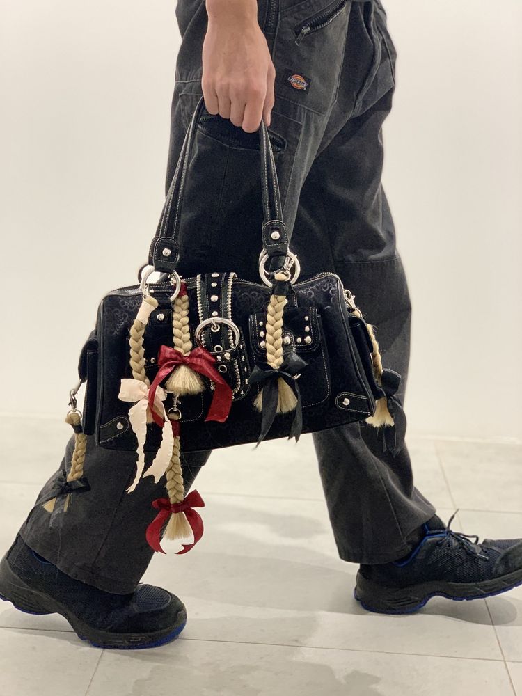 y2k брелоки на сумку і ключі в стилі Lana del rey