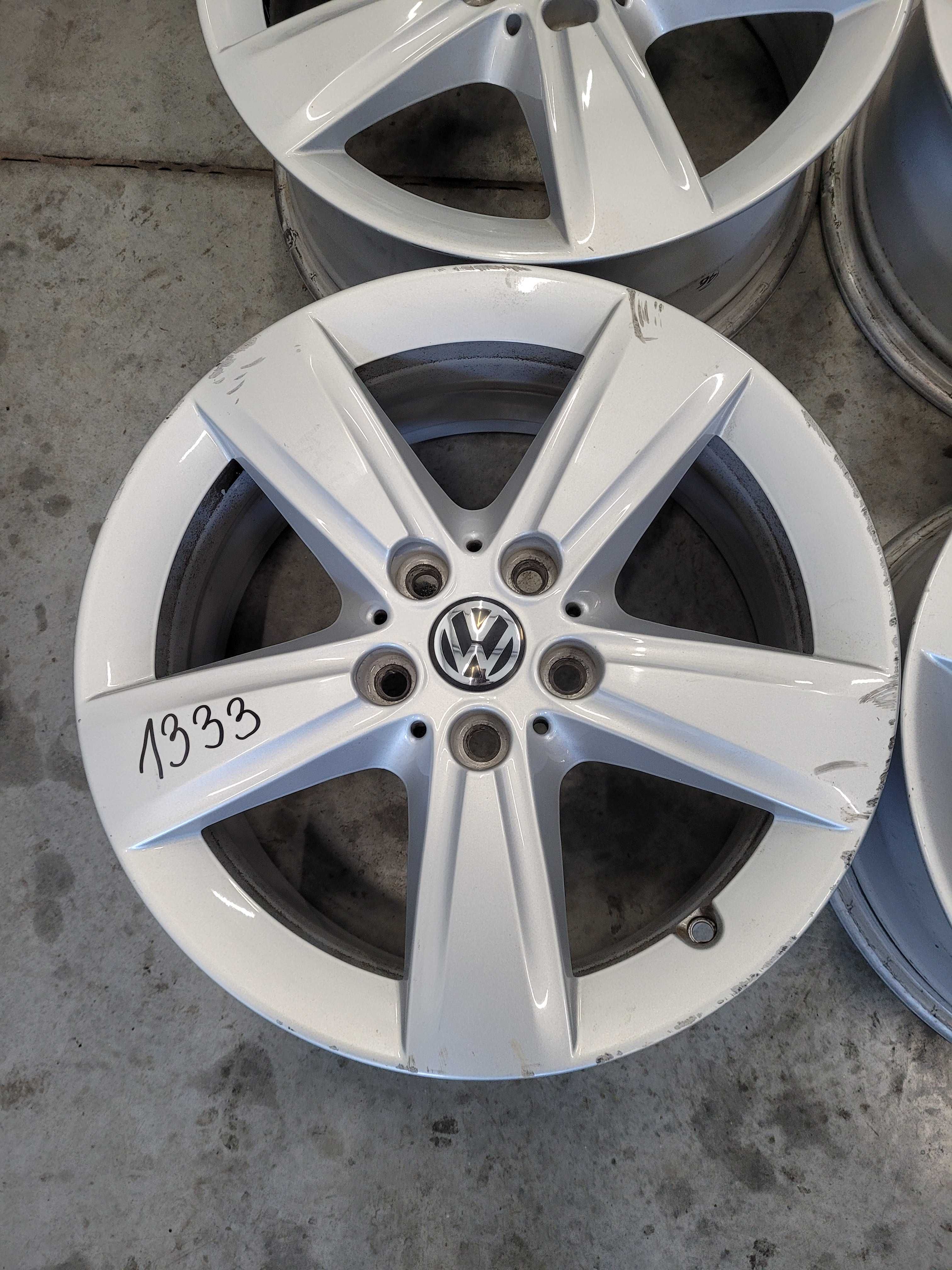 Komplet felg Volkswagen R 17 rozstaw 5x112 ET 54 J 7,5