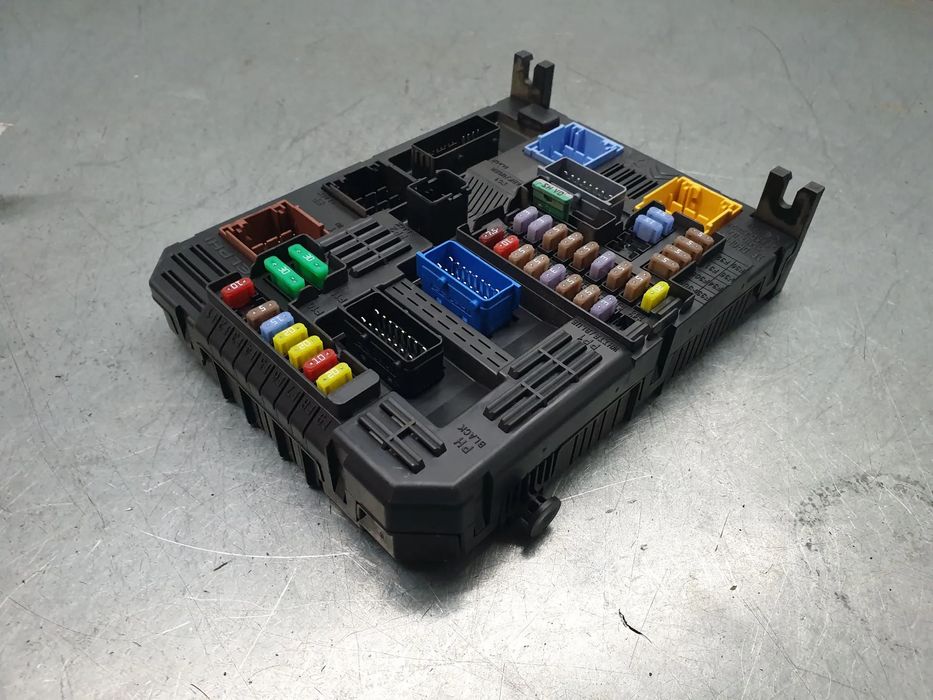 Caixa fusíveis / SAM / BSI PEUGEOT 308 II