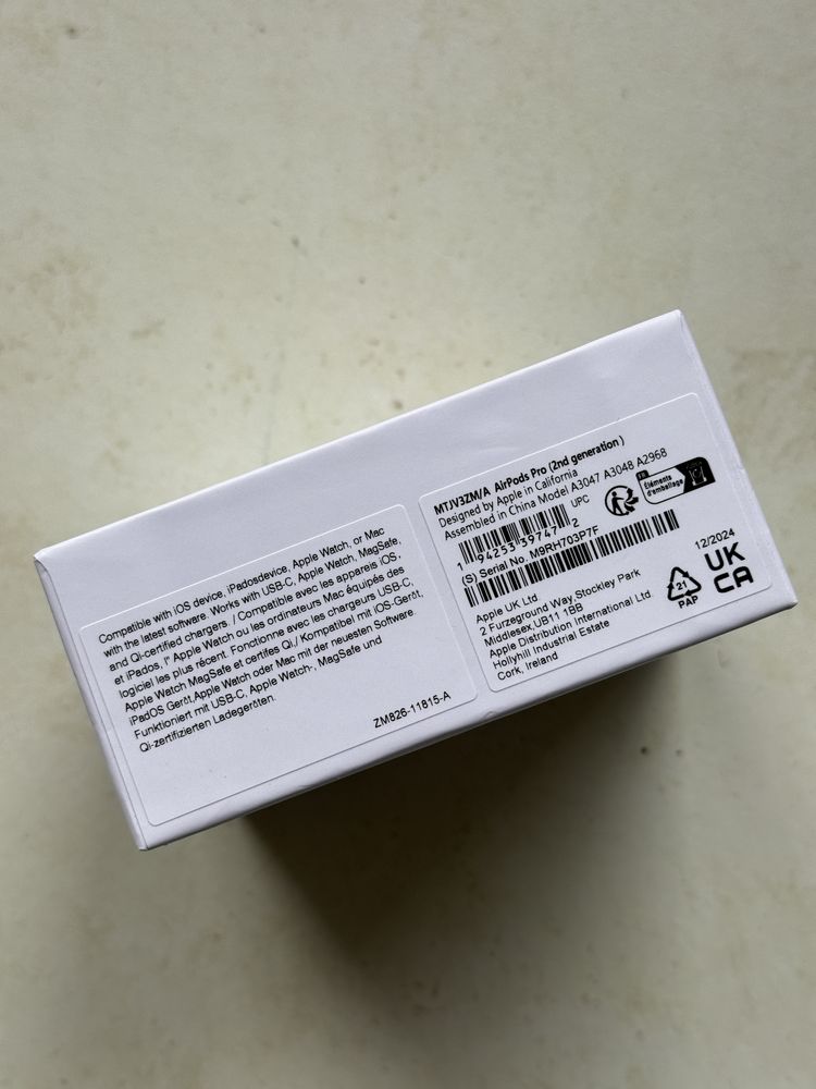 Apple Airpods Pro2 MagSafe case ladujacy bezprzewodowe