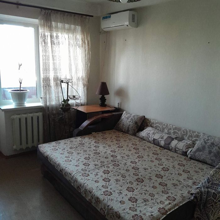 Сдам 1-комнатную квартиру посуточно Киев цент сердца Юность м.Чернигов-8-555.biz.ua