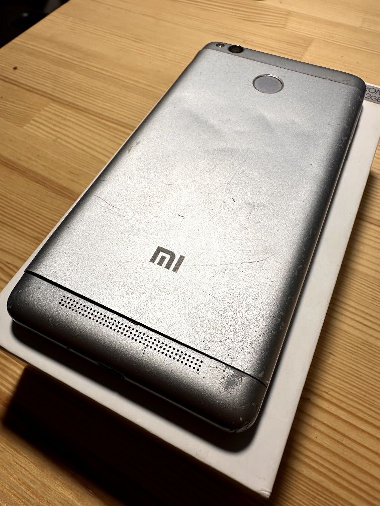 Смартфони Xiaomi, Fly