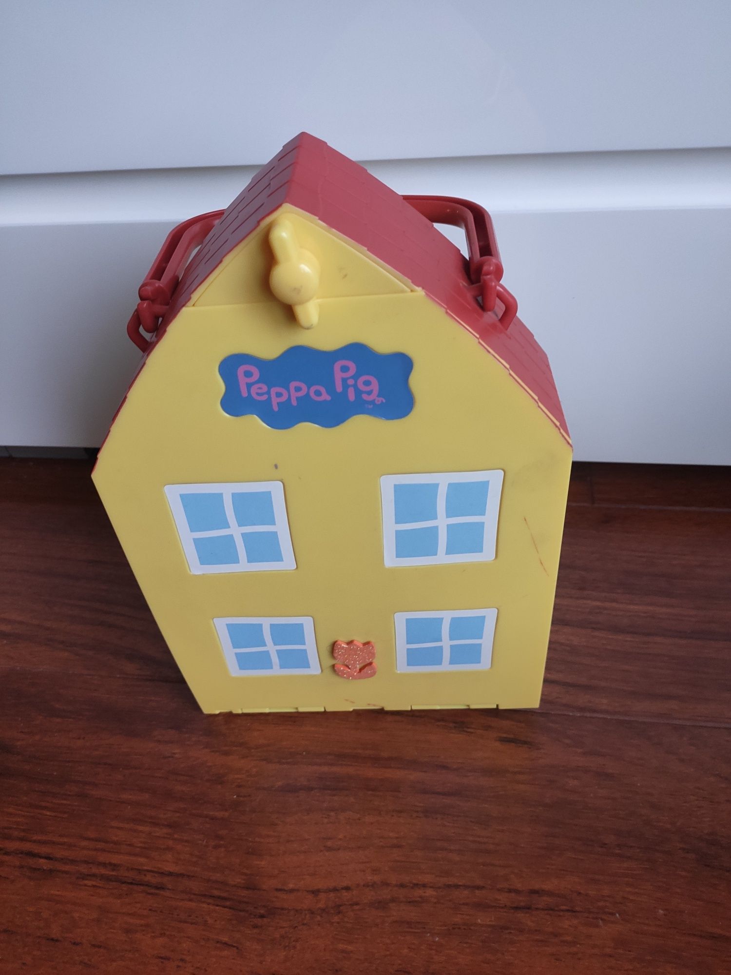 Domek Świnka Peppa plus 4 figurki. Oryginalny