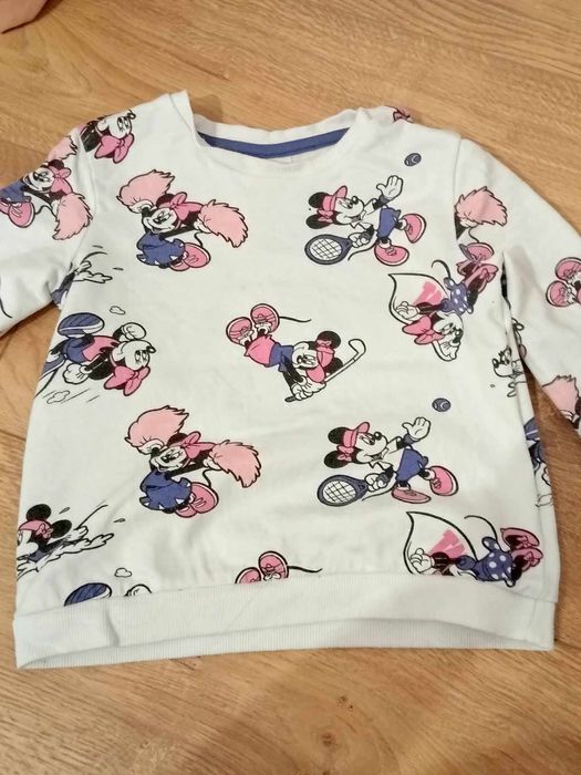 Sprzedam paczkę ubrań rozm. 98.