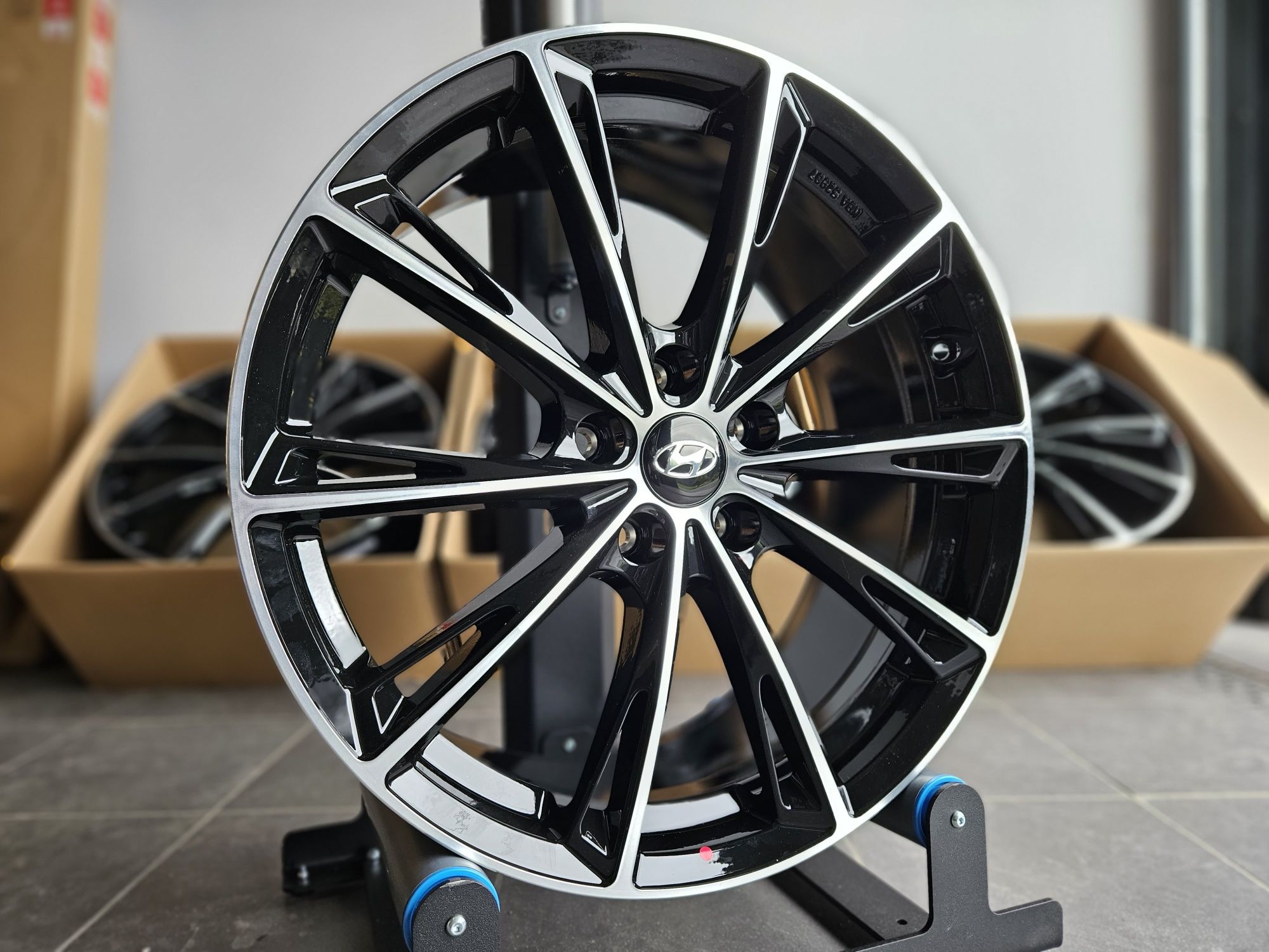 Hyundai 19 " Nowe 5x114,3 Tucson Kona i30 N i40 Santa Fe Felgi Czarne
