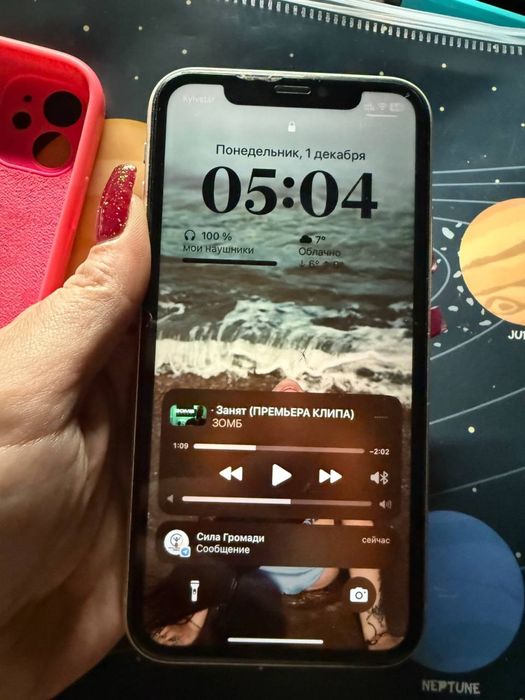 Продам 11 айфон