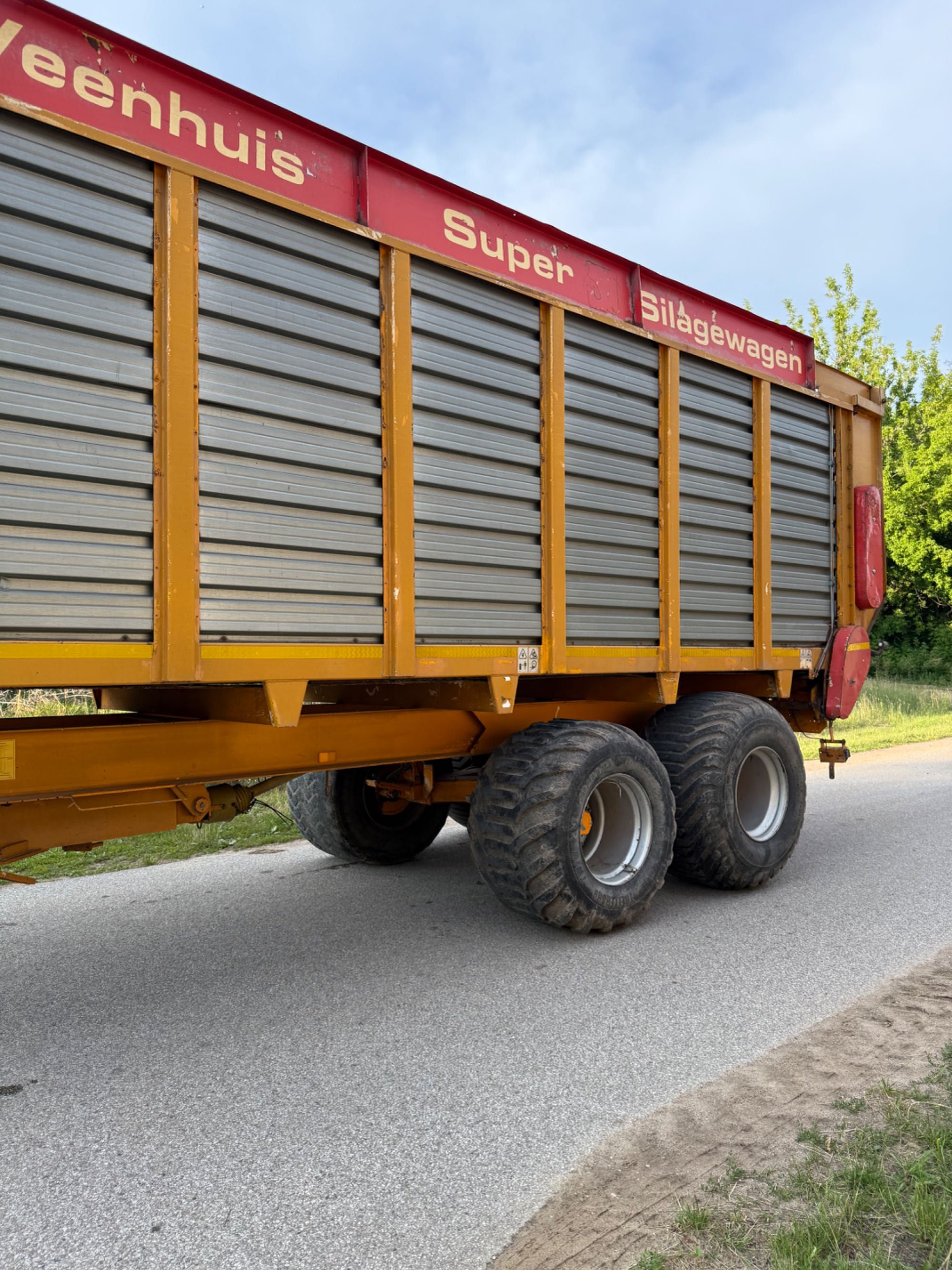 Przyczepa objętościowa Veenhuis Silagewagen 18-2
