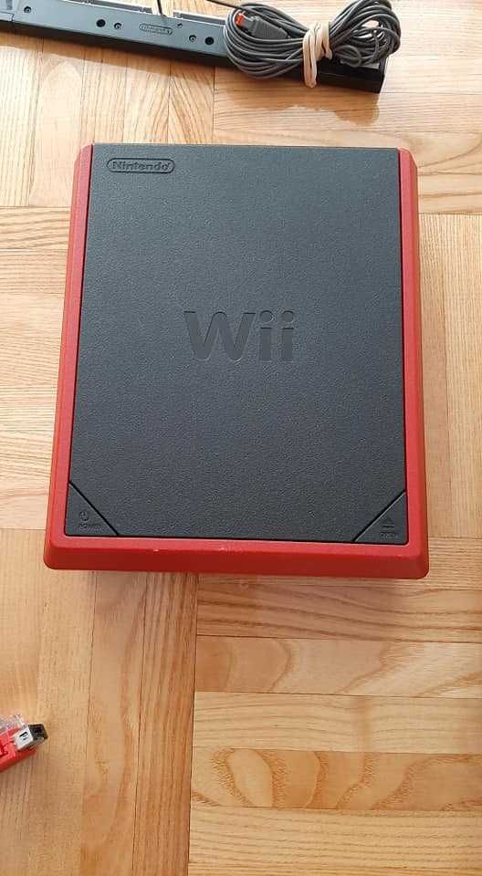 Konsola Nintendo Wii Mini - komplet