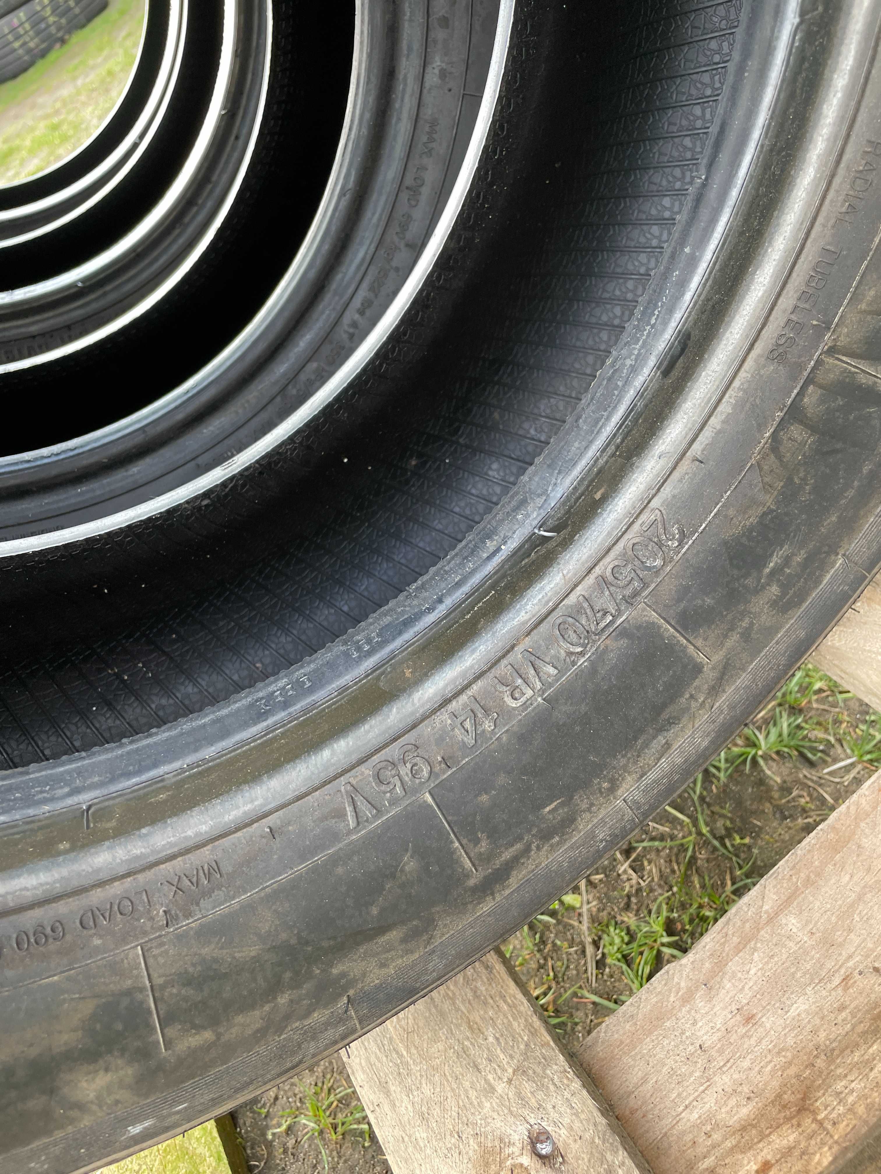 Okazja opony 205/70R14 95V Vredestein SPRINT Classic jak NOWE