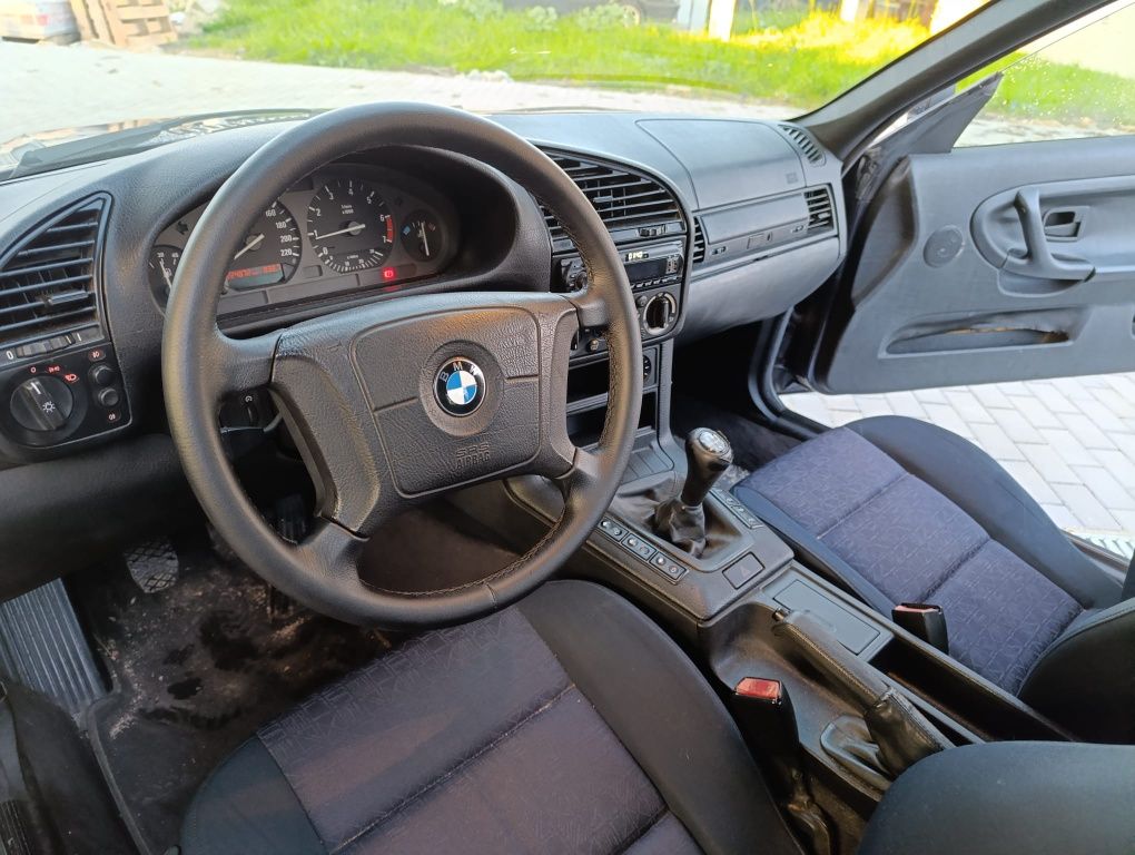 BMW E36 318i Cabrio
