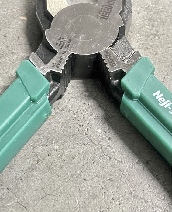 ENGINEER Kombinerki szczypce do usuwania uszkodzonych srub 3-12mm