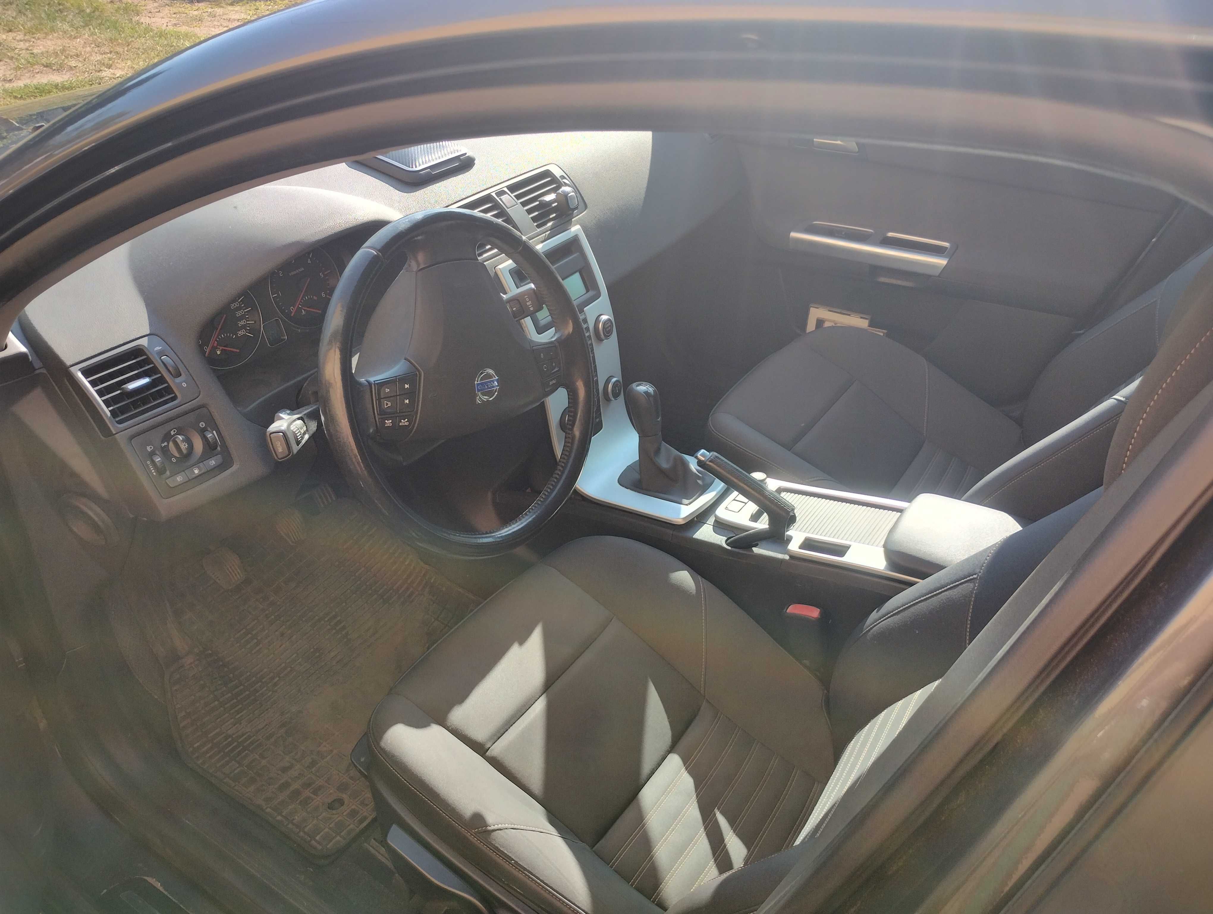 Volvo v50 1.6d 2011r