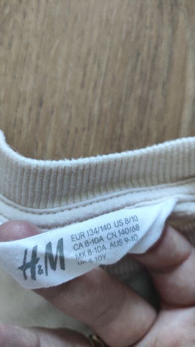 H&M Sweterek elegancki kolor kawa z mlekiem