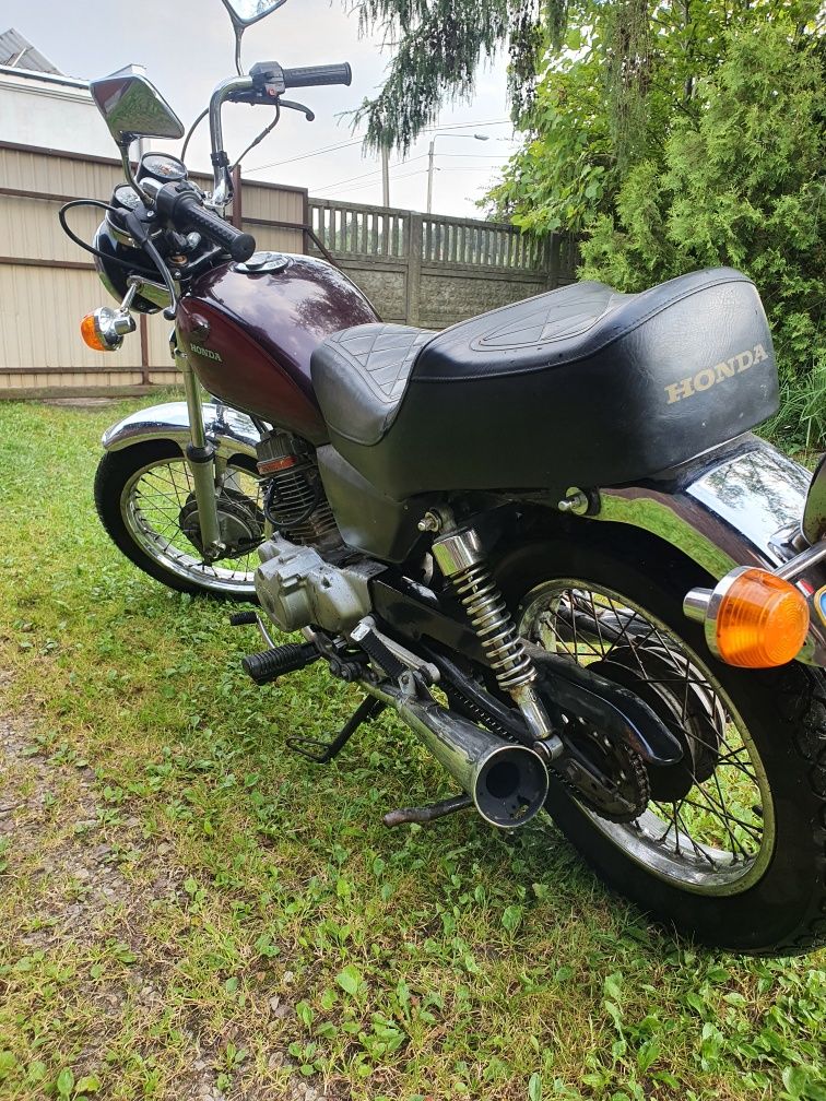 Honda CB125  CM125  1985