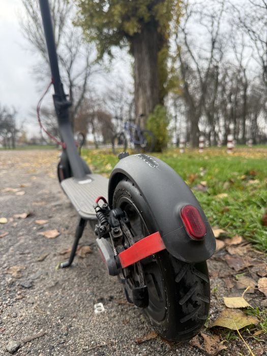 Электросамокат  Xiaomi m 365.