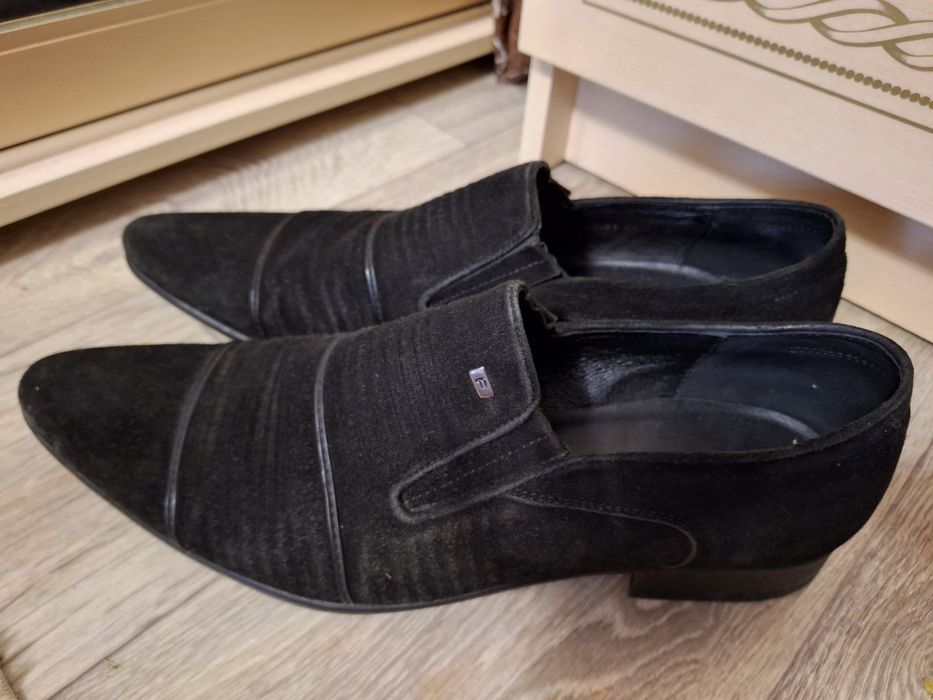 Продам мужскую обувь