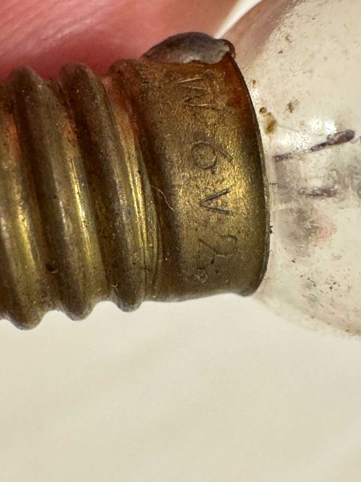 Małe żarówki żaróweczki do latarek, zabawek PRL - 19 sztuk w komplecie