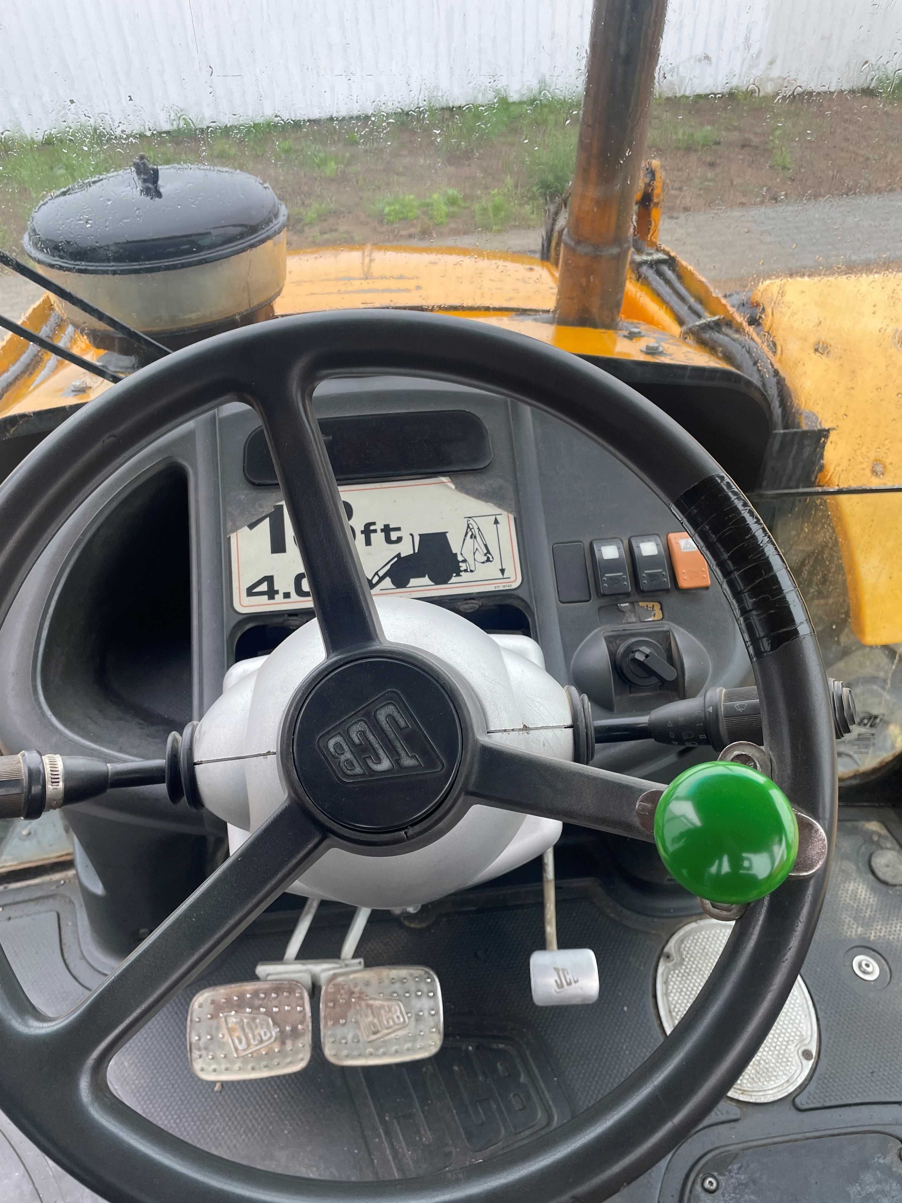 JCB 4CX Koparko Ładowarka