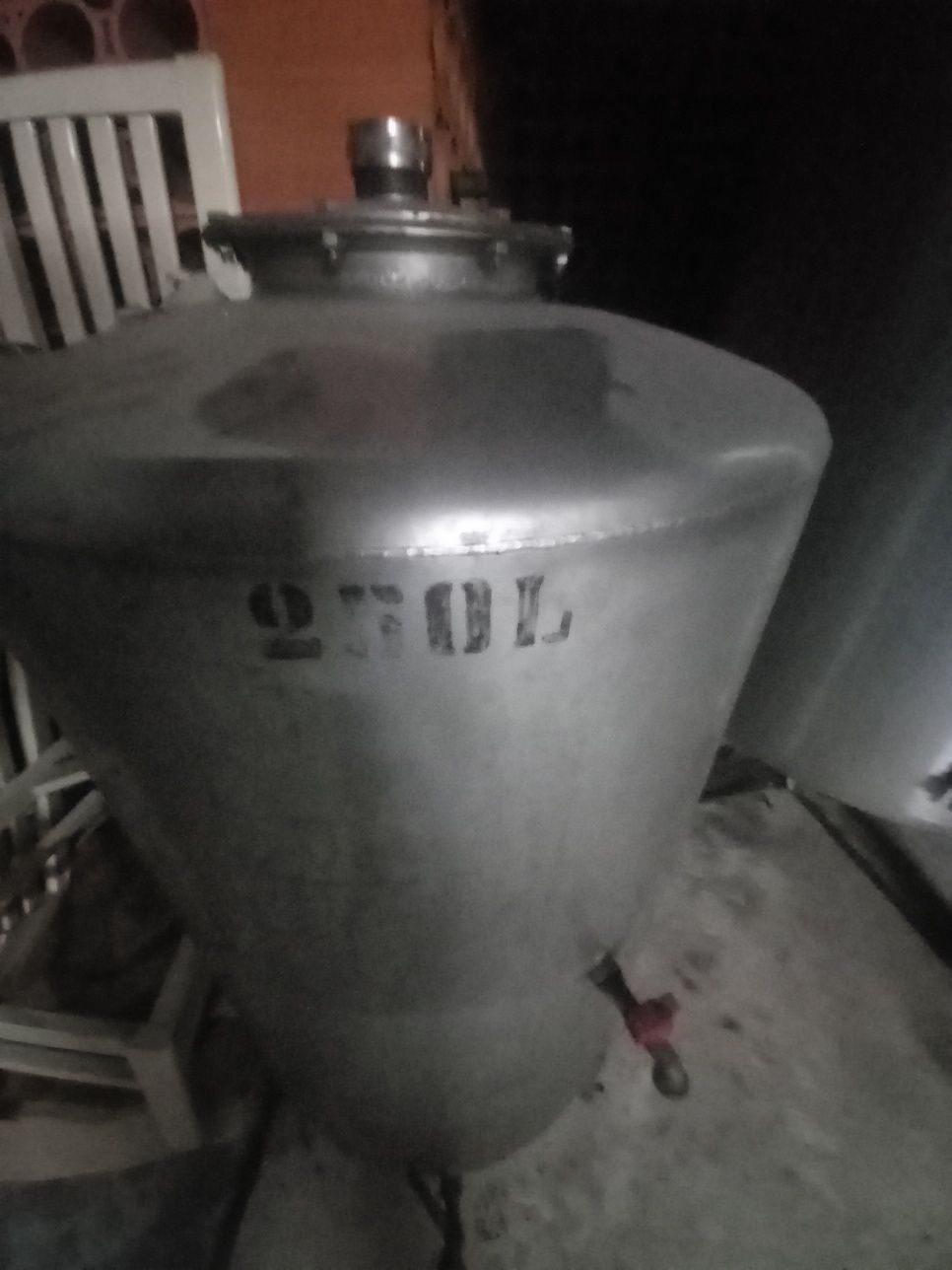 Cubas em inox para armazenamento