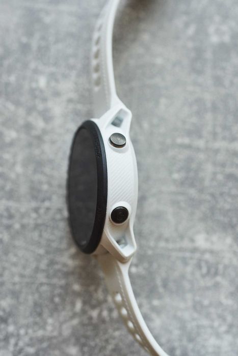 Garmin Forerunner 945 LTE White нові