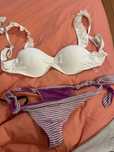 Varios Bikinis diferentes cores