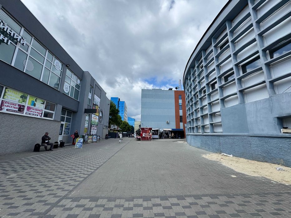 Підвальне приміщення біля Центрального ринку