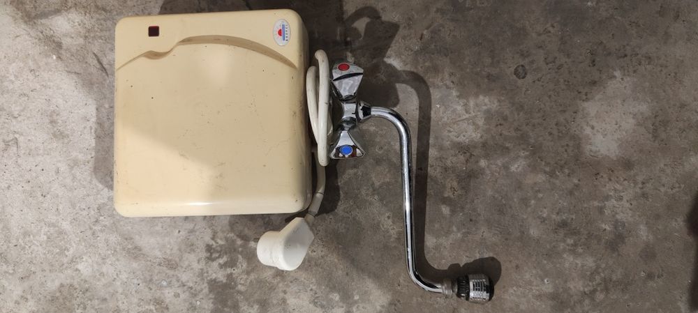 Przepływowy podgrzewacz wody Kospel