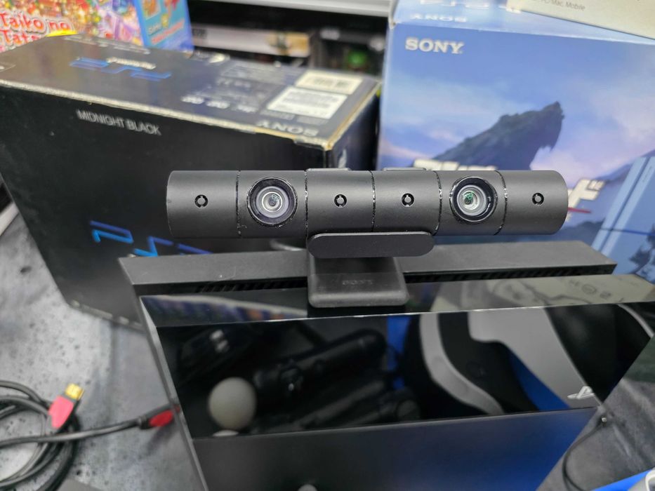 NA BOGATO Konsola PS4 500GB Gogle VR 2x Move Kamera 4 gry VR Gwar 6