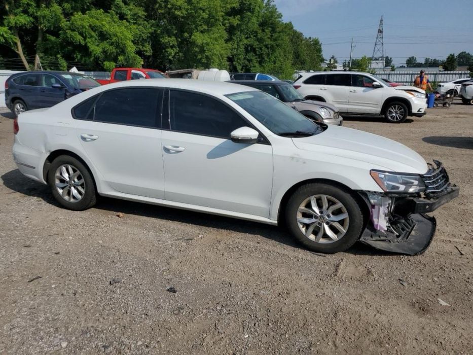 Продам пассат 2018 год США