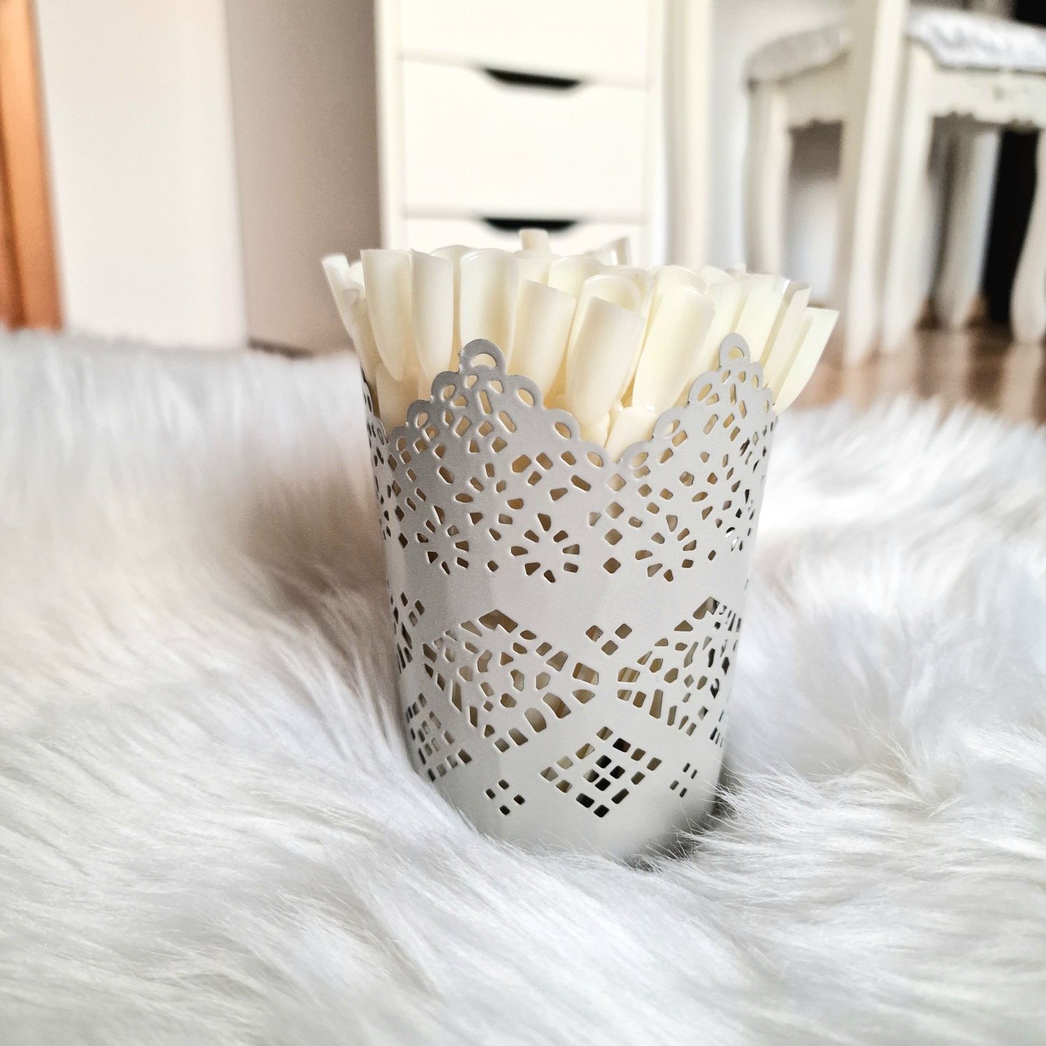 4x Mleczny wzornik do manicure na kółku Julia Nessa Migdał 150 sztuk
