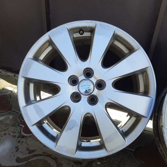 Диски тойта r17 et45