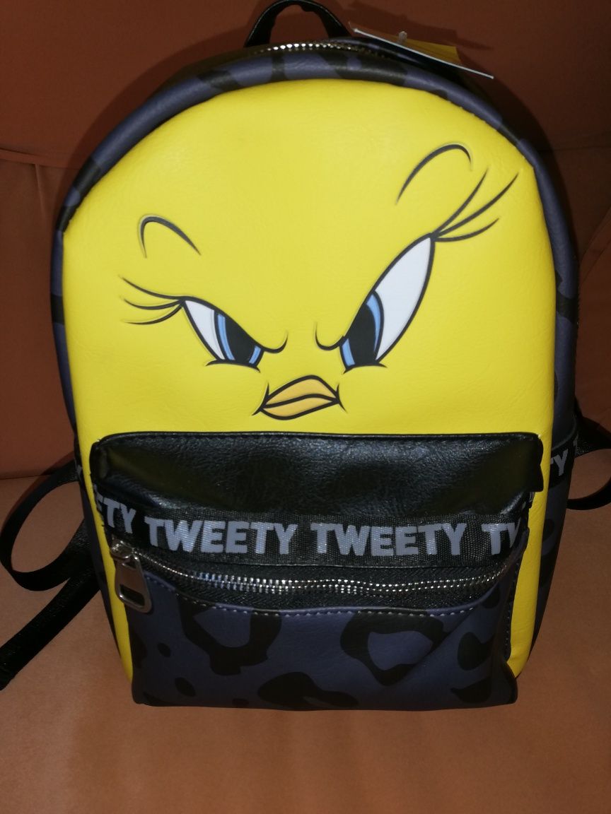 Mochila da Tweety nova e original