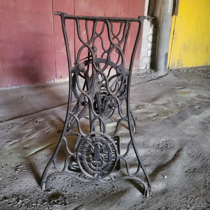 Подставка от швейной машинки Singer