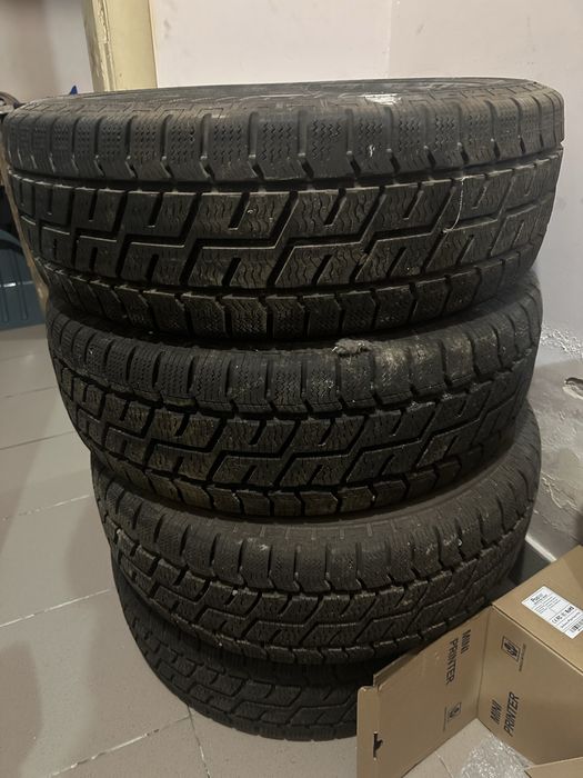 Зимові шини R16c