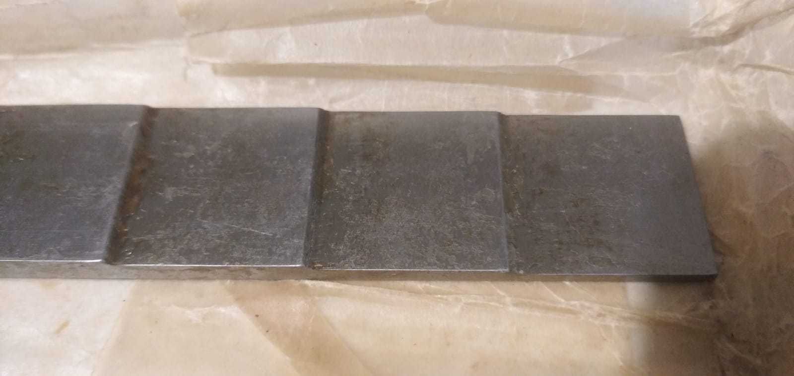 Wzorzec W-3 schodkowy ultradźwiękowy do kalibracji grubościomierzy