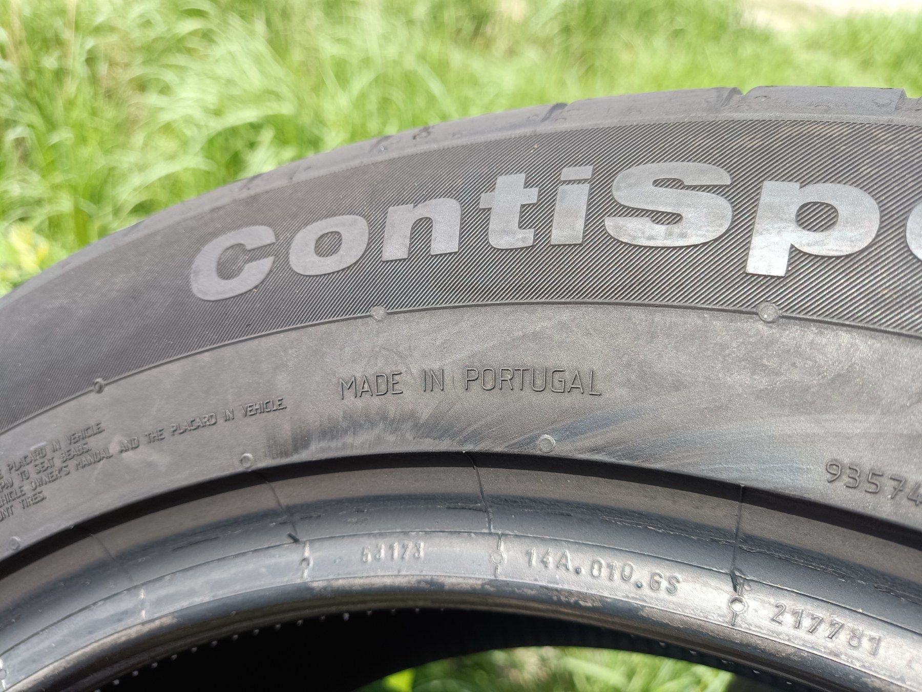 Літні шини Continental 235/55 R18 резина Р18