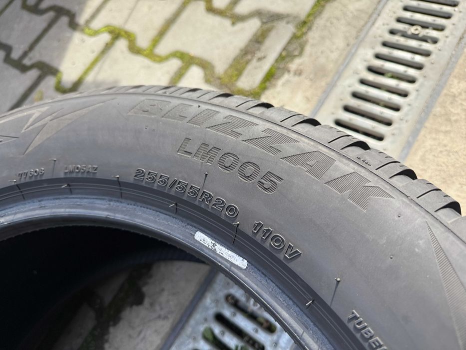 255-55 R20 Bridgestone Blizzak LM005 +  Nokian Snowproof 2 SUV