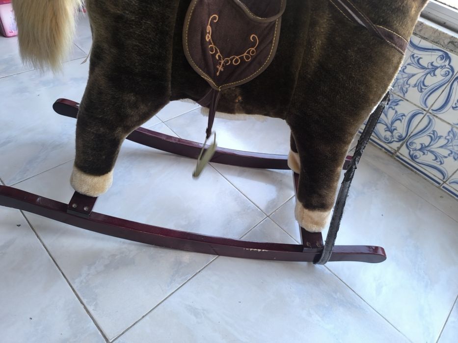 Cavalo de balanço - Homcom