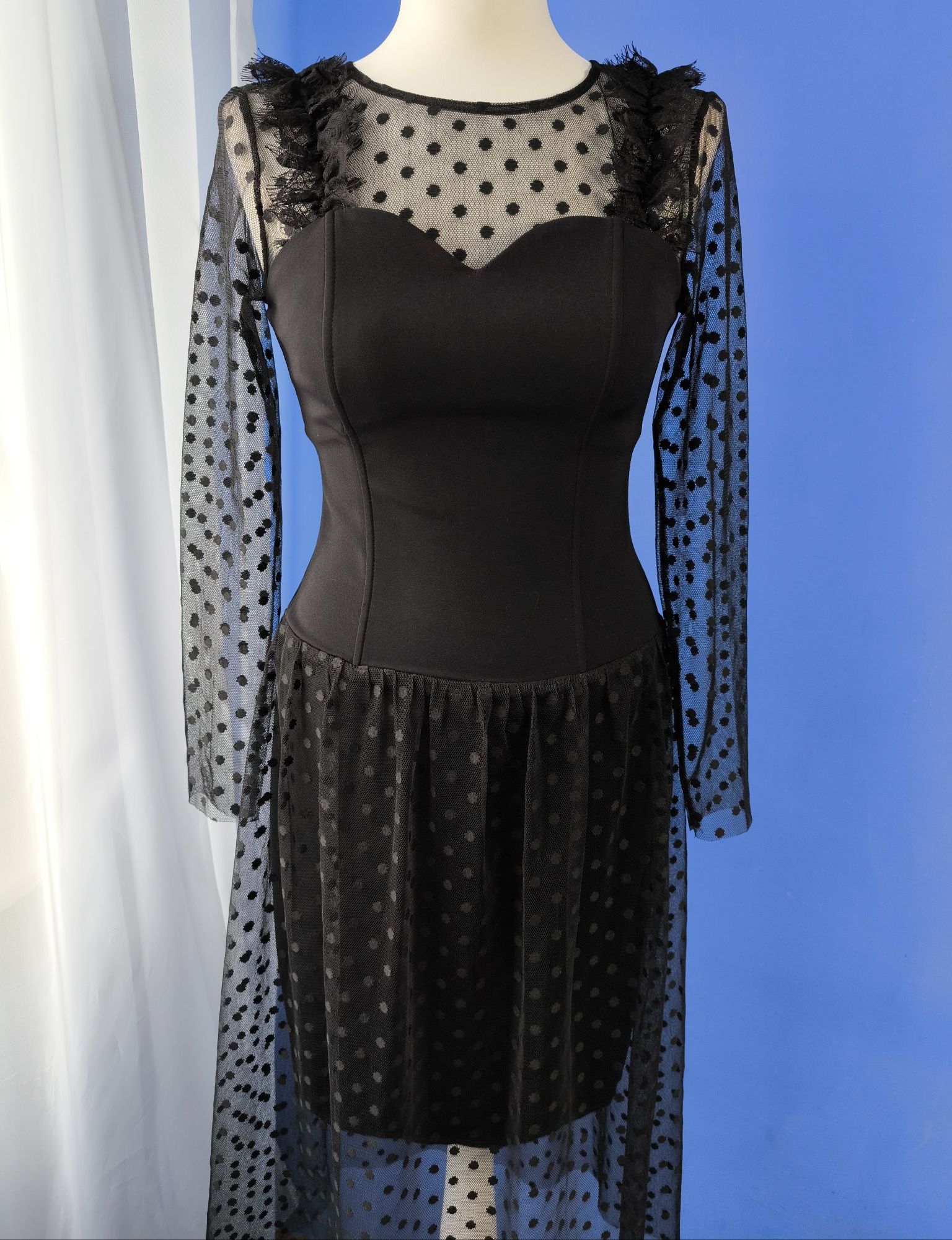 Nowa czarna sukienka z tiulem Monalena 36
