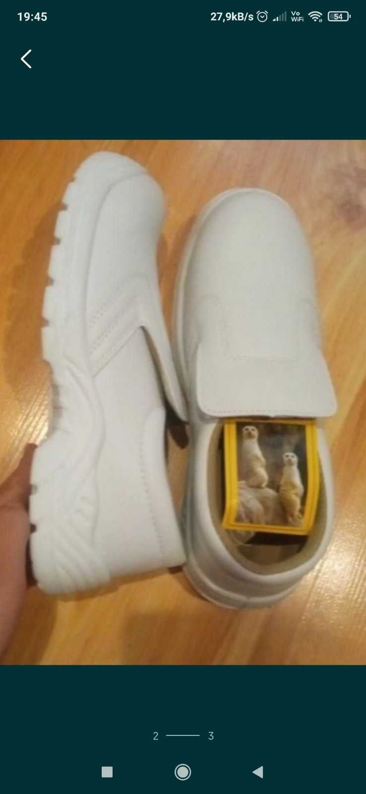 Białe buty, mokasyny, damskie
