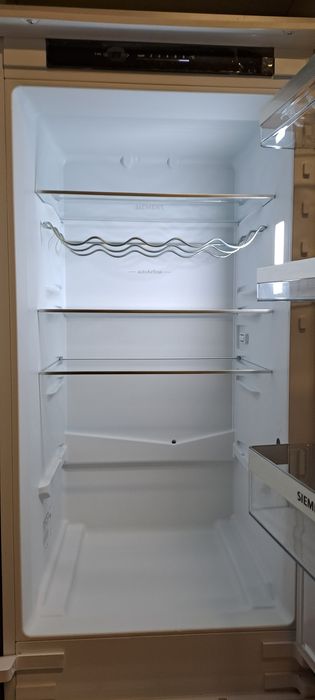 Frigorífico de encastrar Siemens