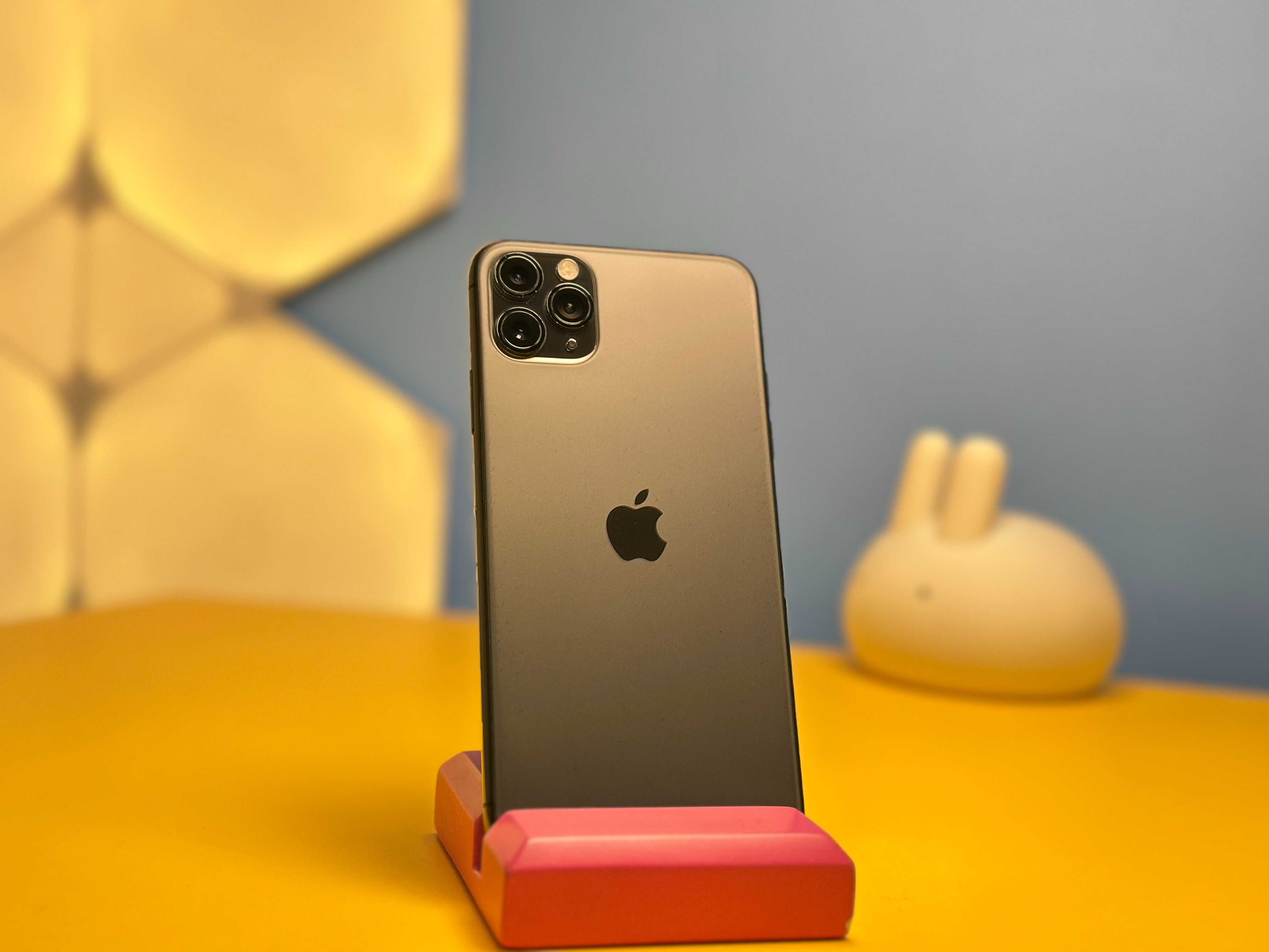 Смартфон Apple iPhone 11 Pro Max 256GB Gray (135563) Б/У З ГАРАНТІЄЮ