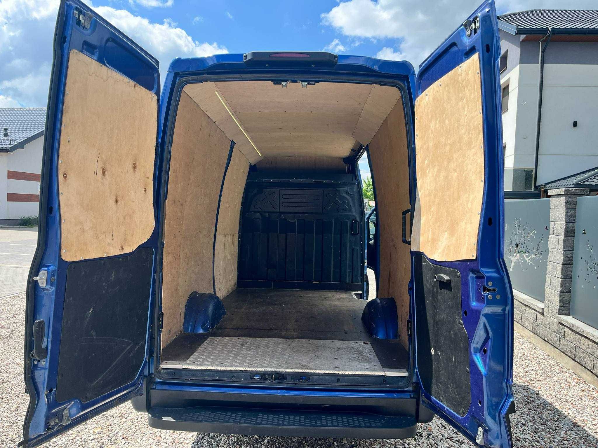 SPRZEDAM IVECO DAILY 35S 18 2.3L , niski przebieg w oryginale  33000KM
