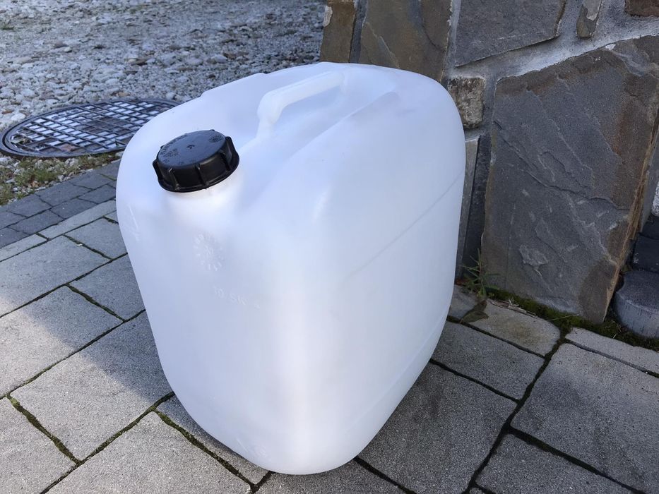 Używane karnistry 30l