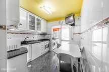 Apartamento T2 c/ Terraço | Rua Avilhó | Custóias